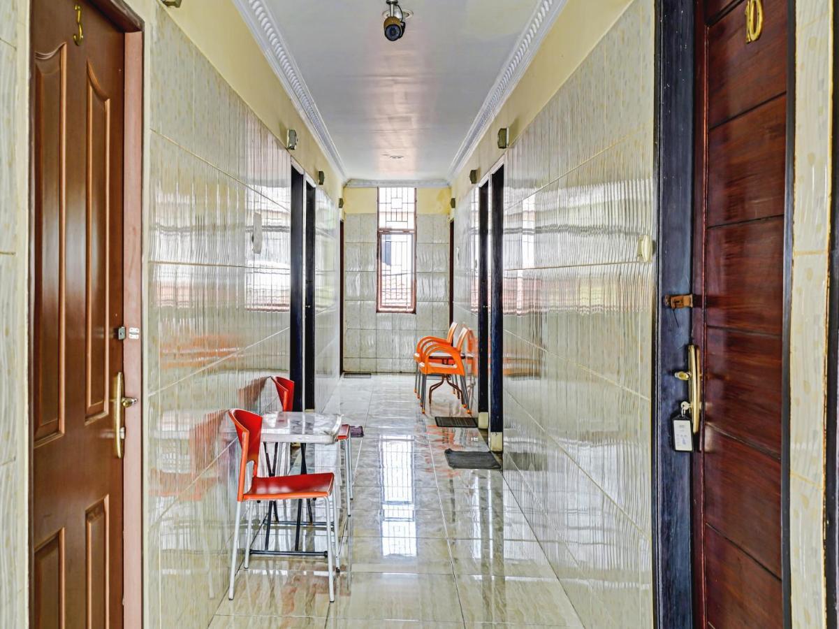 Oyo 90238 Hotel Nusantara Cirebon Buitenkant foto